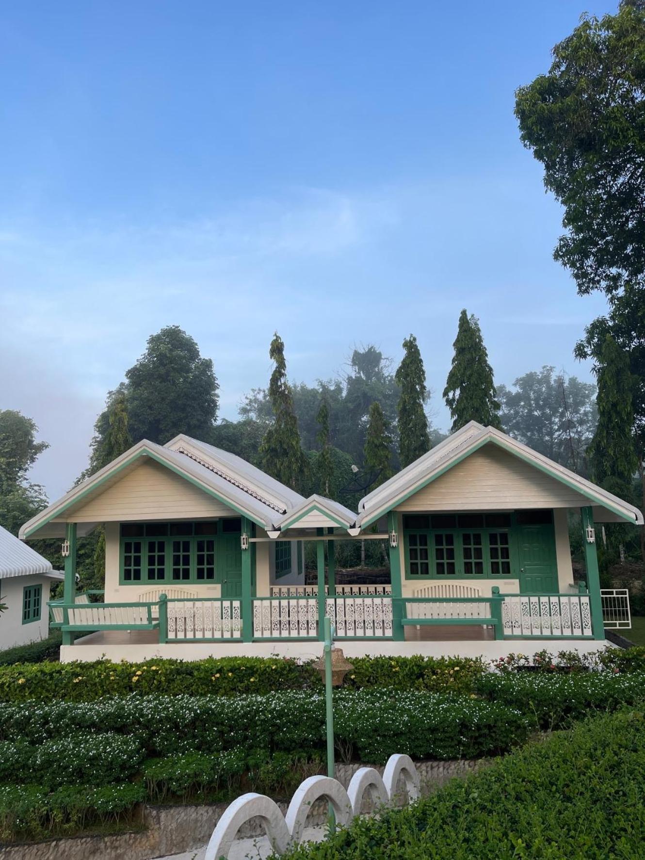 Baanpufa Resort Сай-Йок Екстер'єр фото